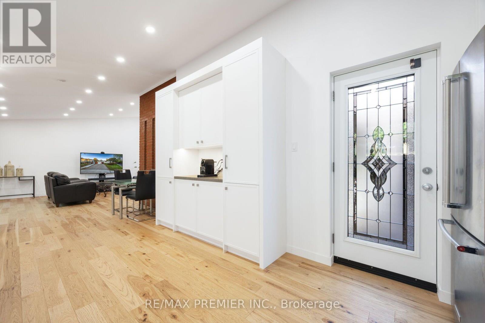 9 Adeline Court, Toronto, Ontario  M9V 3M9 - Photo 18 - W13830498