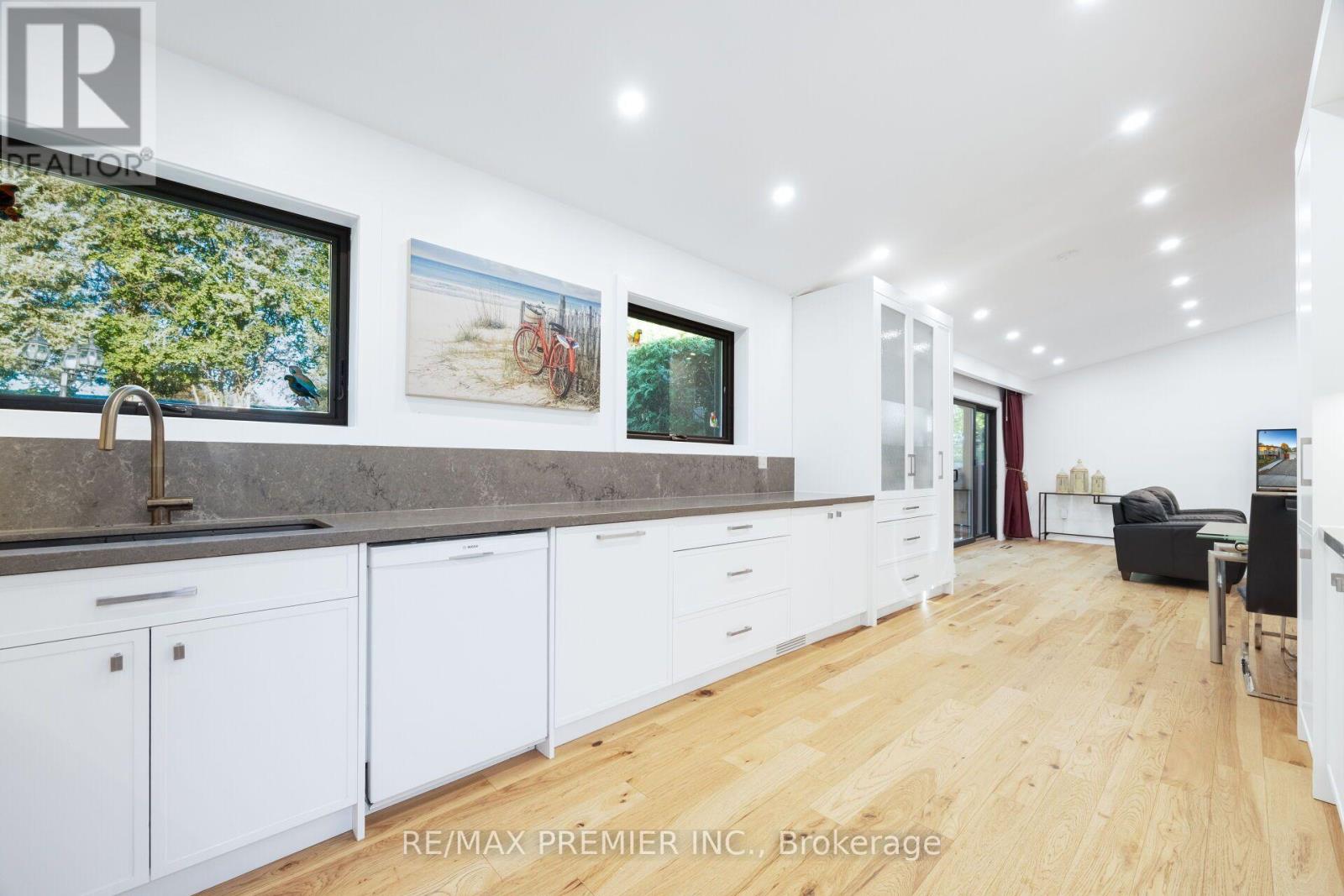 9 Adeline Court, Toronto, Ontario  M9V 3M9 - Photo 21 - W13830498