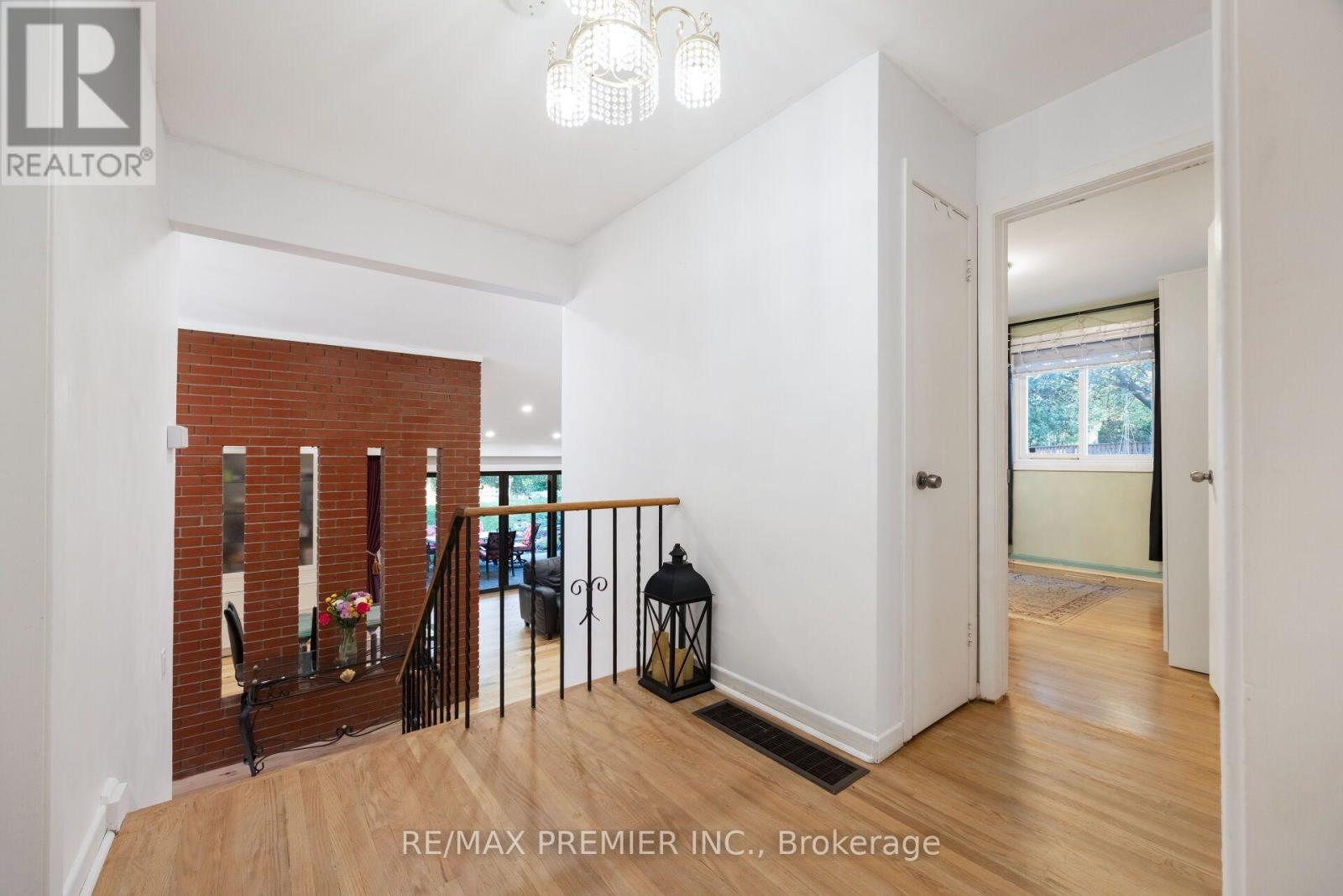 9 Adeline Court, Toronto, Ontario  M9V 3M9 - Photo 30 - W13830498