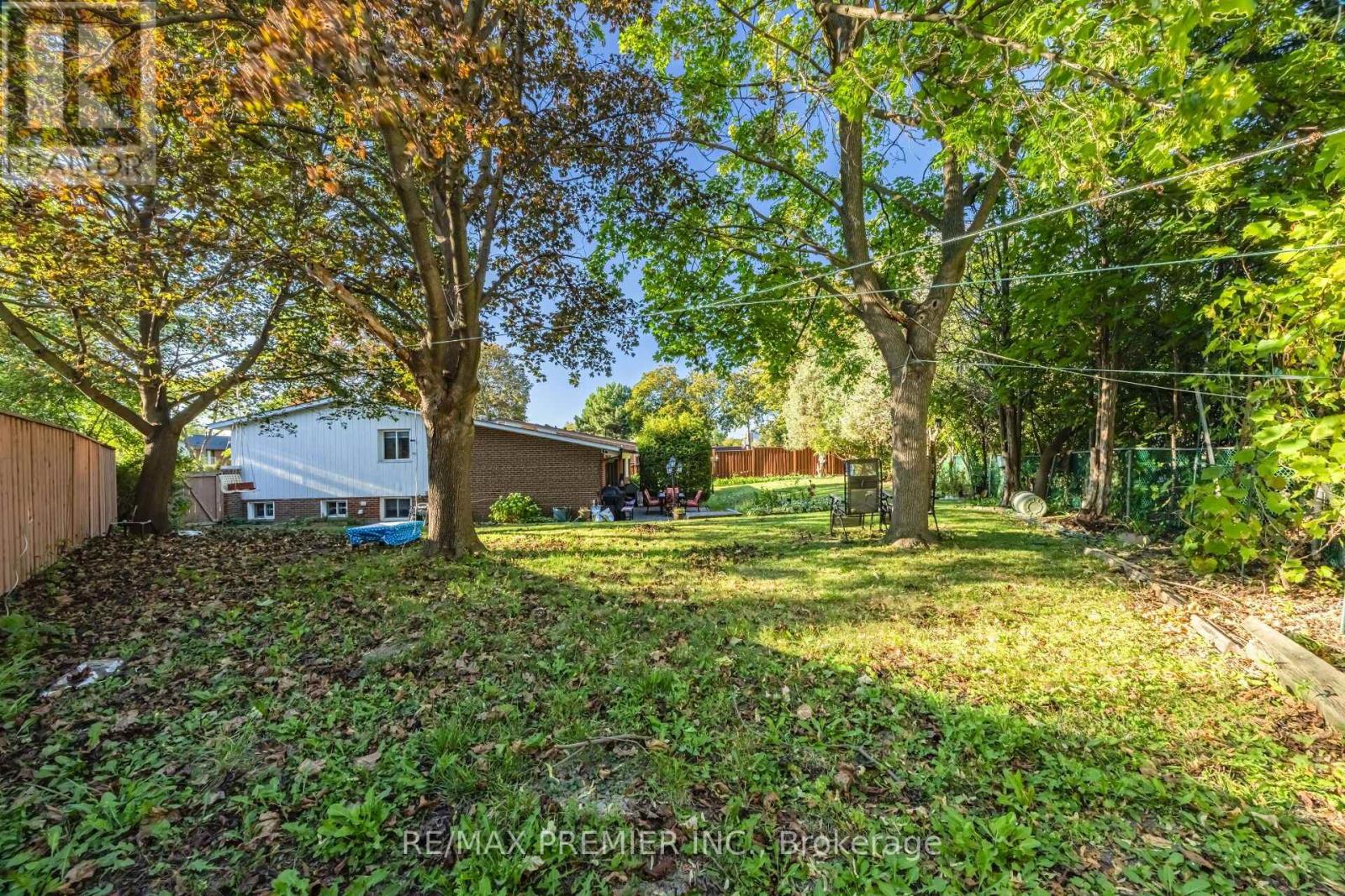 9 Adeline Court, Toronto, Ontario  M9V 3M9 - Photo 45 - W13830498