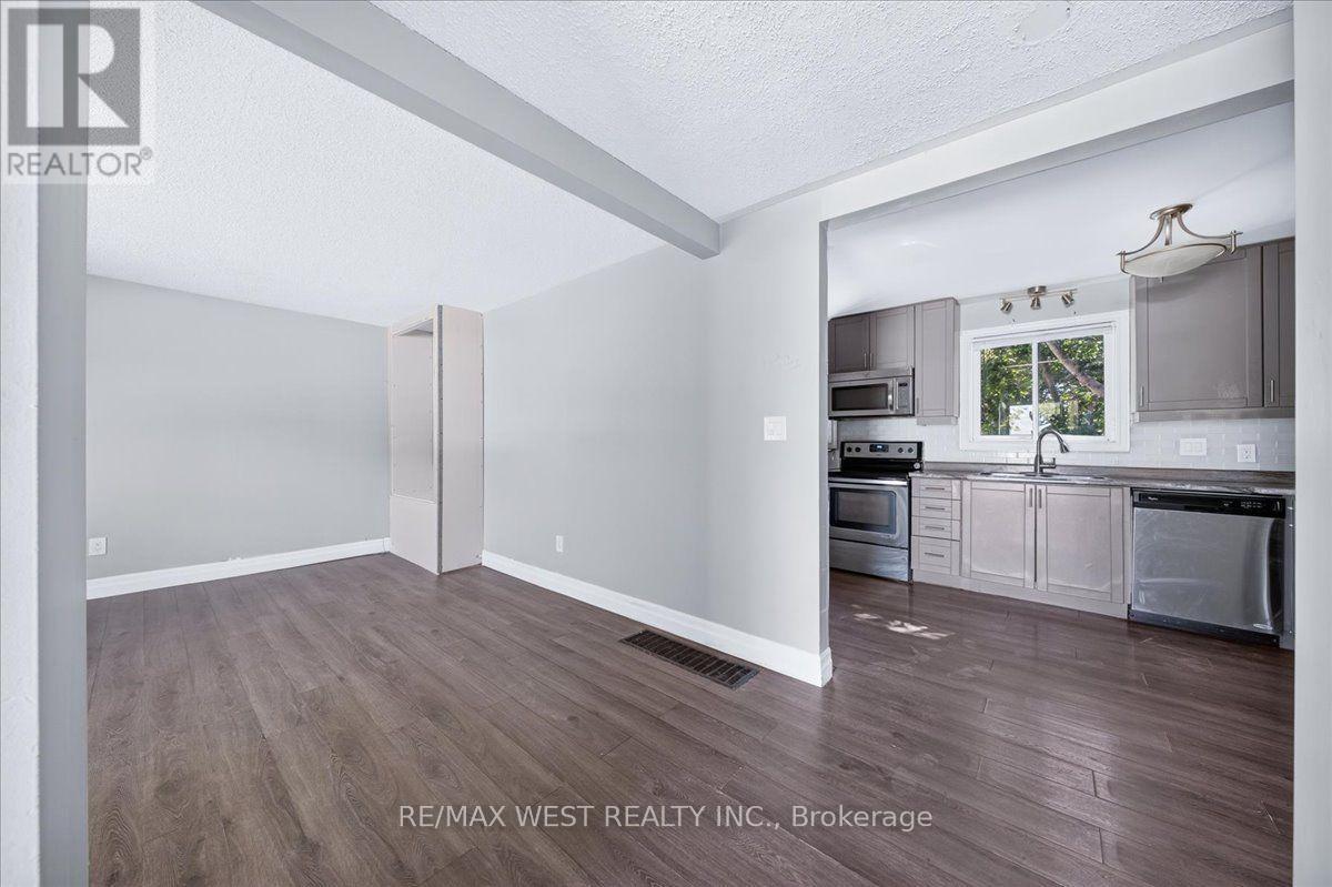 17 Heather Street, Caledon, Ontario  L7K 0B1 - Photo 10 - W13830506