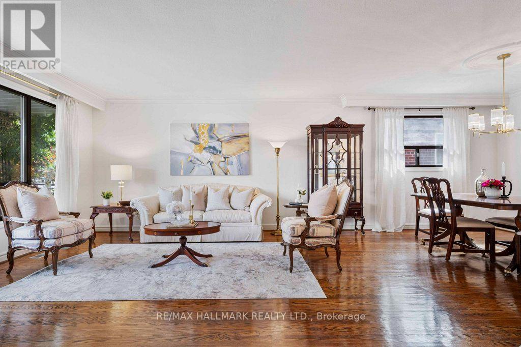12 Tammy Lane, Toronto, Ontario  M9V 3W3 - Photo 11 - W13830544