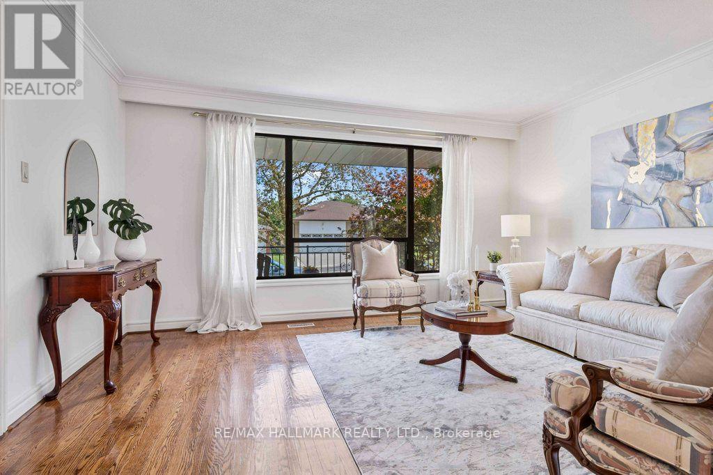 12 Tammy Lane, Toronto, Ontario  M9V 3W3 - Photo 8 - W13830544