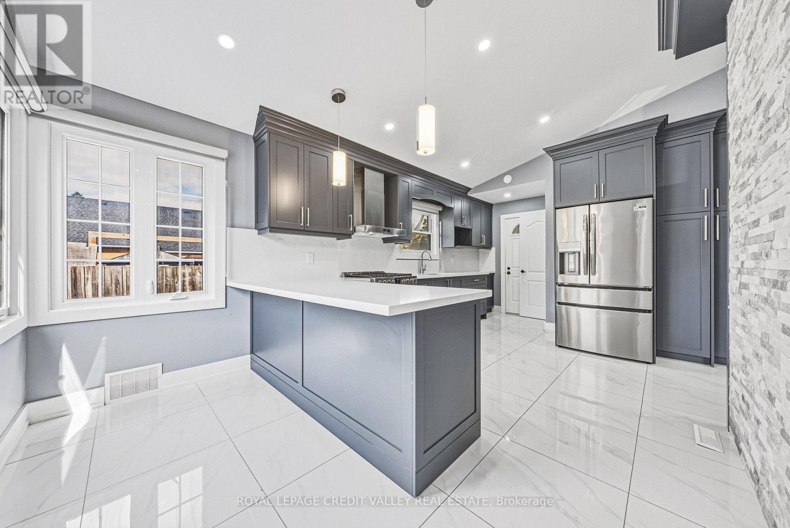 12 Stevenson Avenue, London East, Ontario  N5W 1Y3 - Photo 13 - X13830536