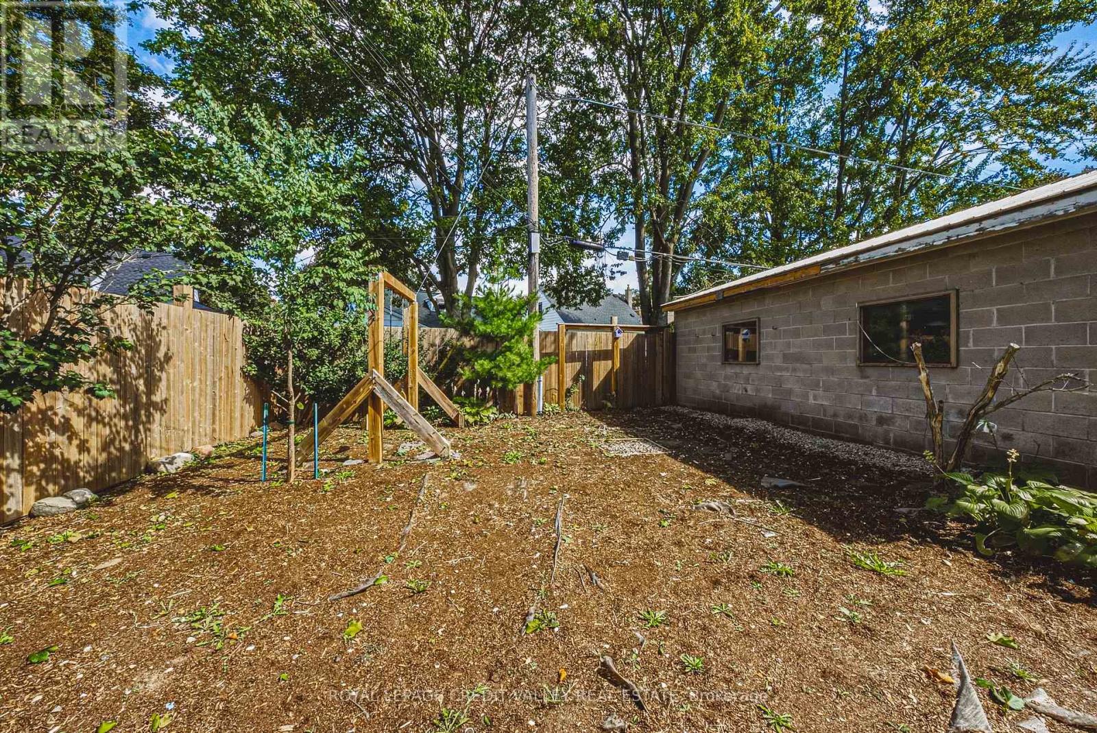 12 Stevenson Avenue, London East, Ontario  N5W 1Y3 - Photo 29 - X13830536
