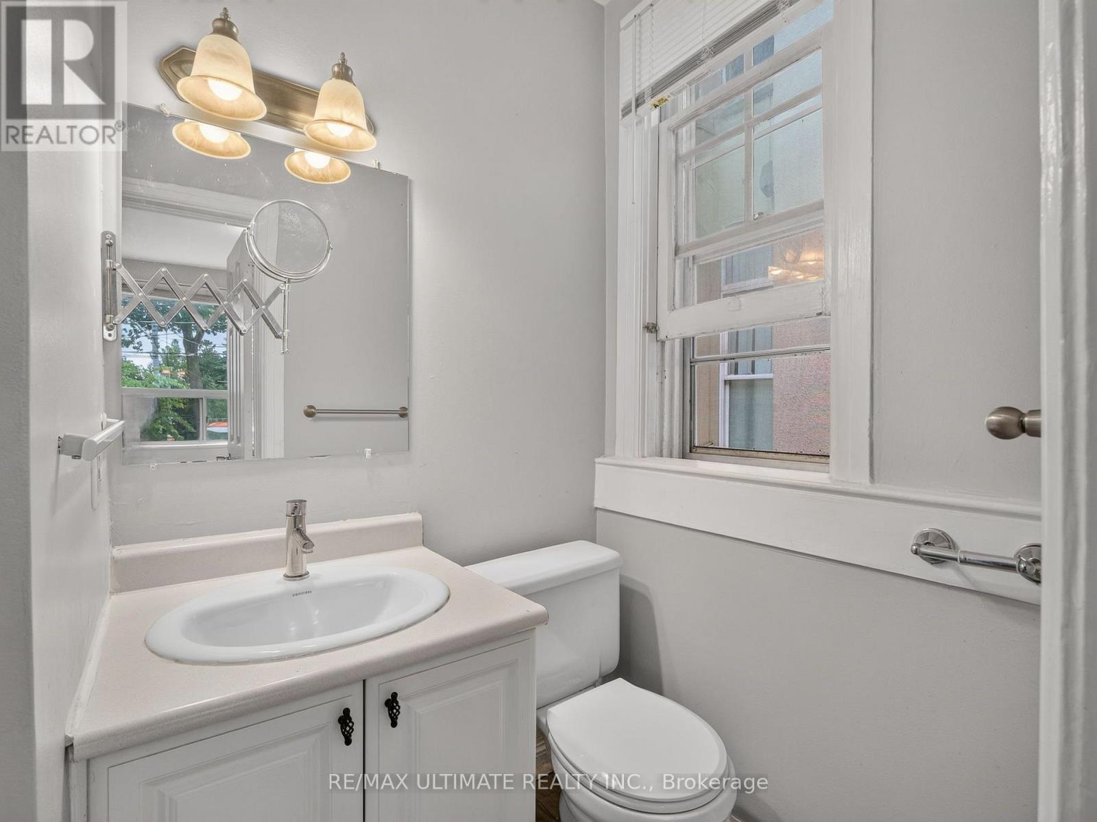 5 - 2360 Queen Street E, Toronto, Ontario  M4E 1H3 - Photo 17 - E13774646