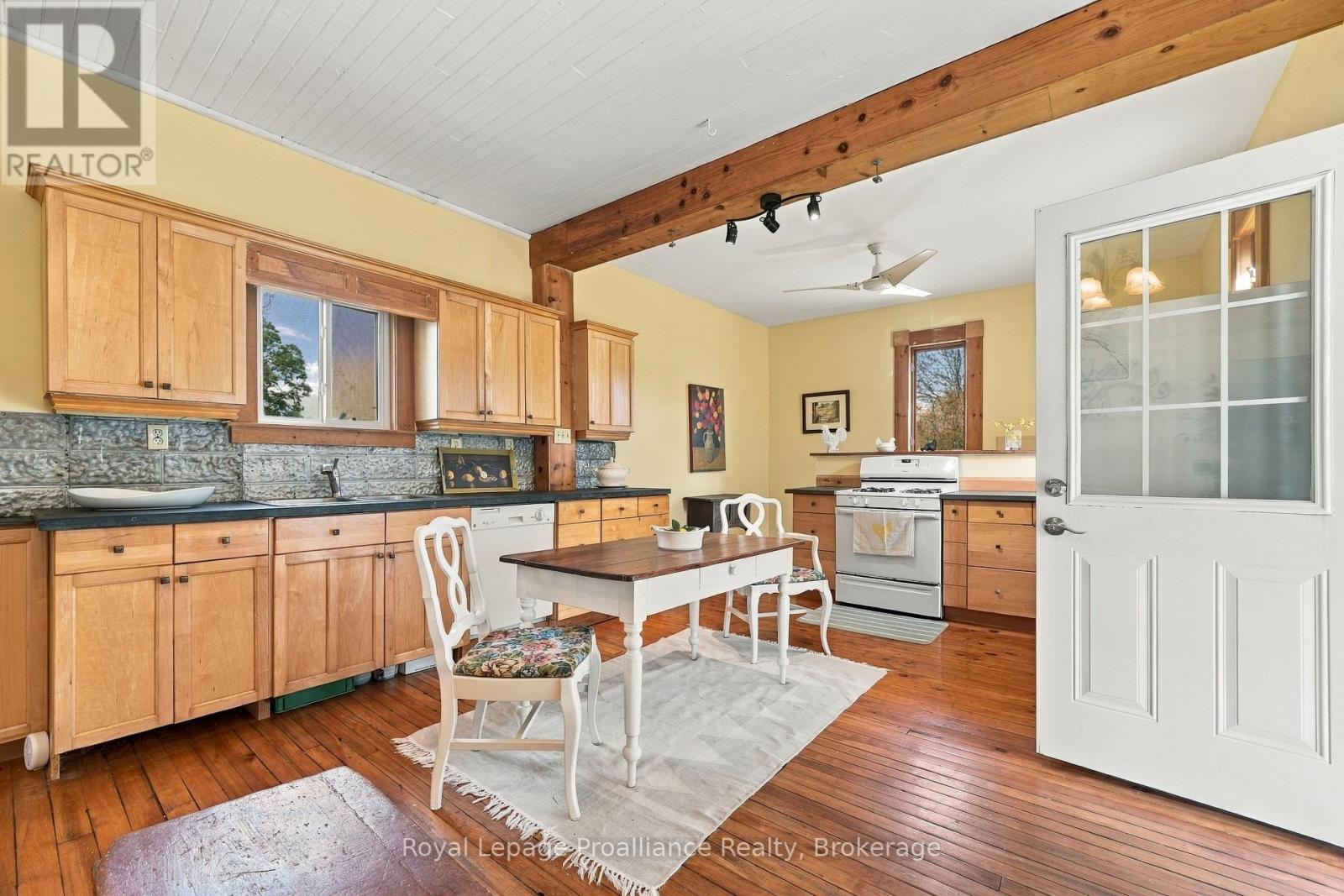 228 County Rd 29, Prince Edward County, Ontario  K0K 1T0 - Photo 12 - X13830614