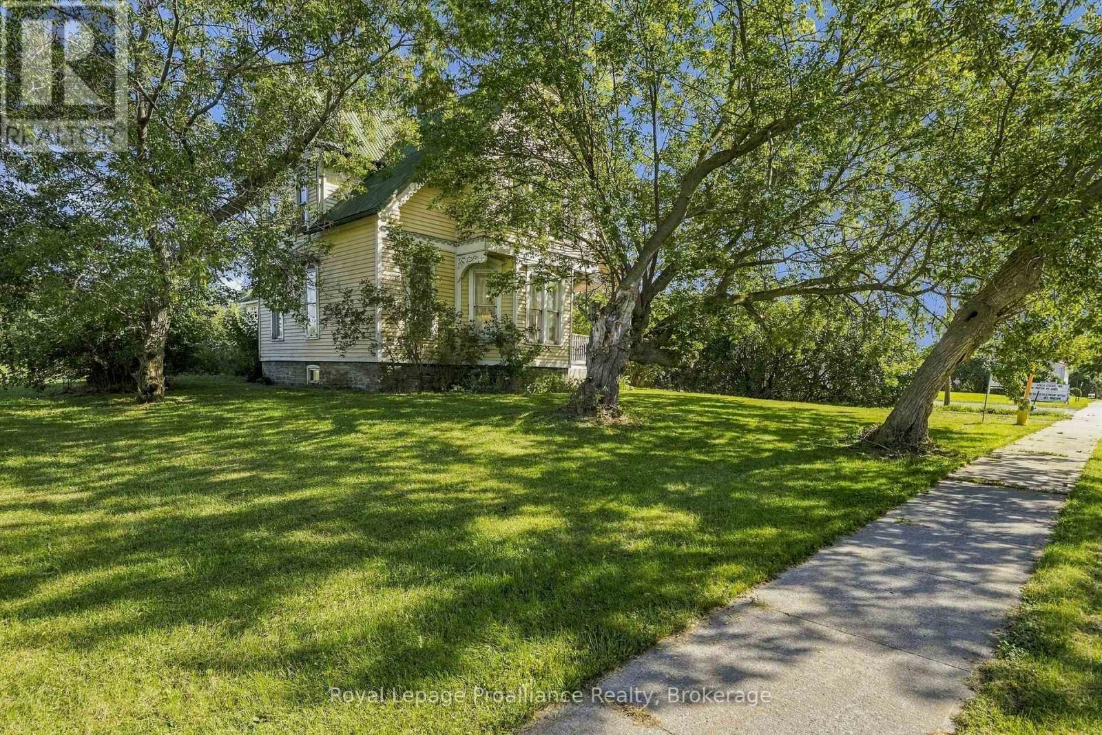 228 County Rd 29, Prince Edward County, Ontario  K0K 1T0 - Photo 2 - X13830614
