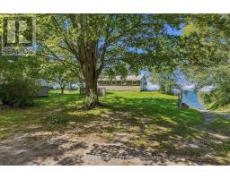 30 MAYNE LANE, Prince Edward County, Ontario
