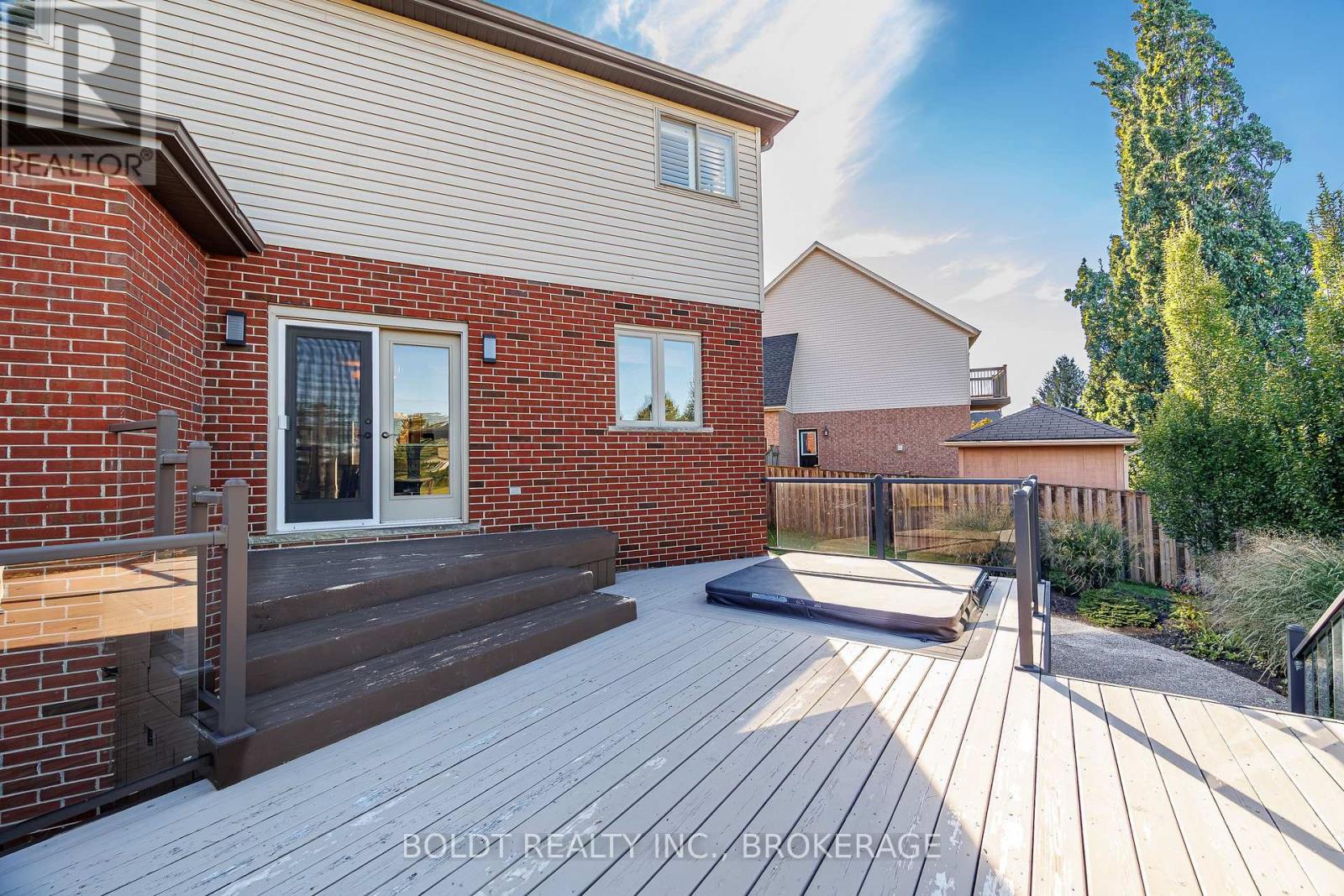 26 Matthews Court, St. Catharines, Ontario  L2S 4C4 - Photo 40 - X13821938