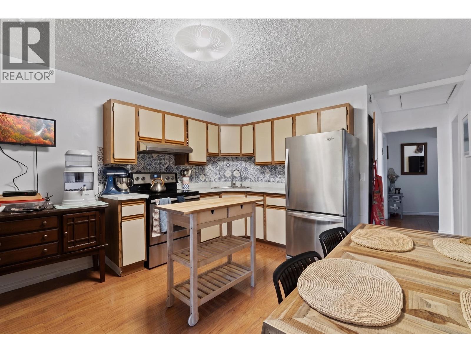570 Colby Street, New Westminster, British Columbia  V3L 3Z1 - Photo 5 - R3106458