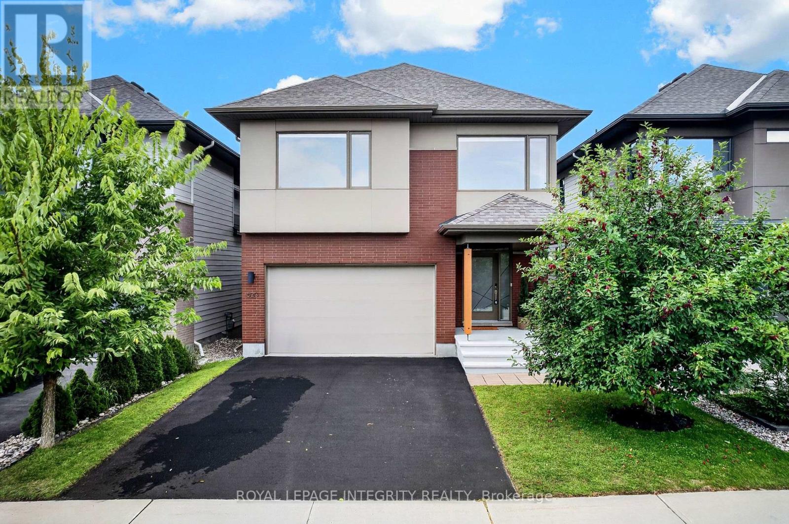 620 BRIDLEGLEN CRESCENT, Ottawa, Ontario