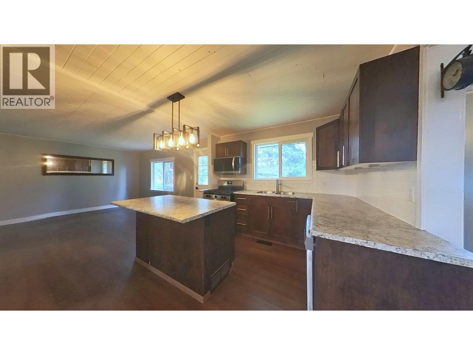 9203 104 Avenue, Fort St. John, British Columbia  V1J 2J6 - Photo 11 - R3169745