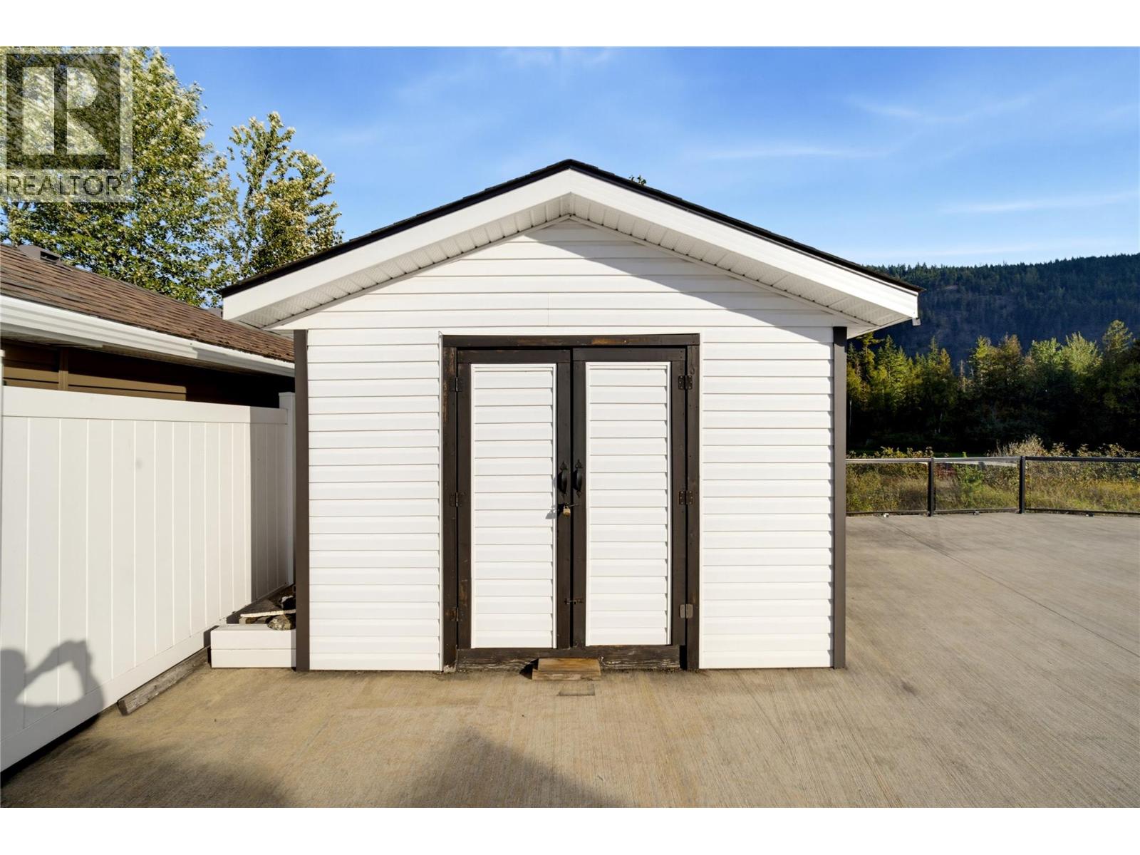 1383 Silver Sands Road Unit# 68, Sicamous, British Columbia  V0E 2V4 - Photo 39 - 10401388
