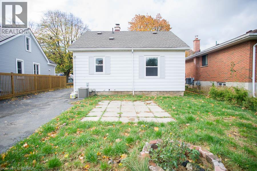 76 Mount Pleasant Street, Brantford, Ontario  N3T 1T1 - Photo 16 - 40866368