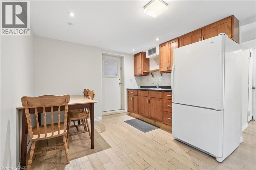 79 Dumbarton Street, Guelph, Ontario  N1E 3T5 - Photo 26 - 40866612