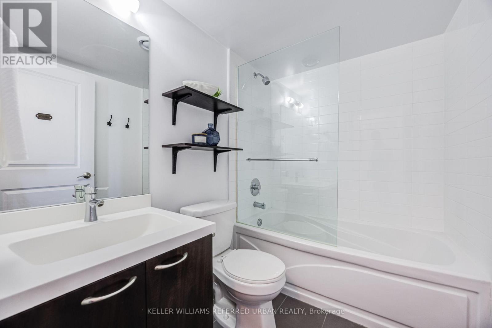 1006 - 500 St Clair Avenue W, Toronto, Ontario  M6C 1A8 - Photo 13 - C13830610