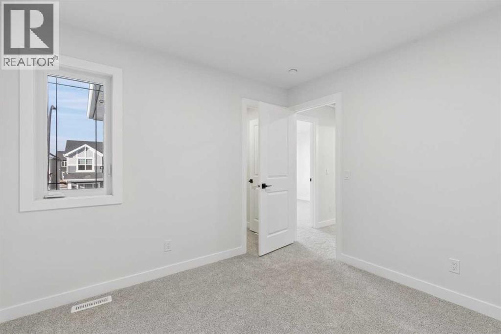 153 Snowberry Common SE