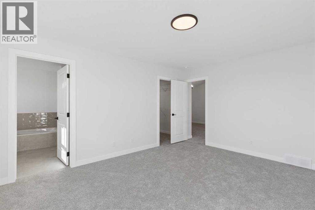 153 Snowberry Common SE