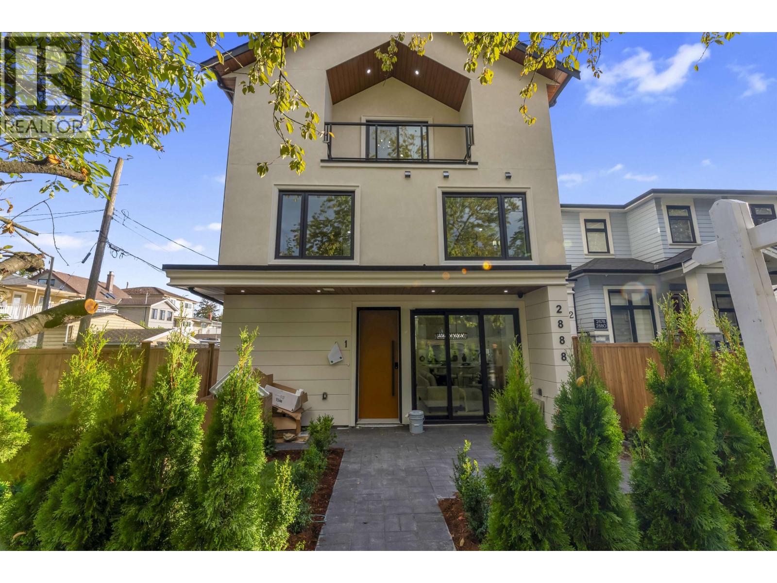 1 2888 E 6TH AVENUE, Vancouver, British Columbia