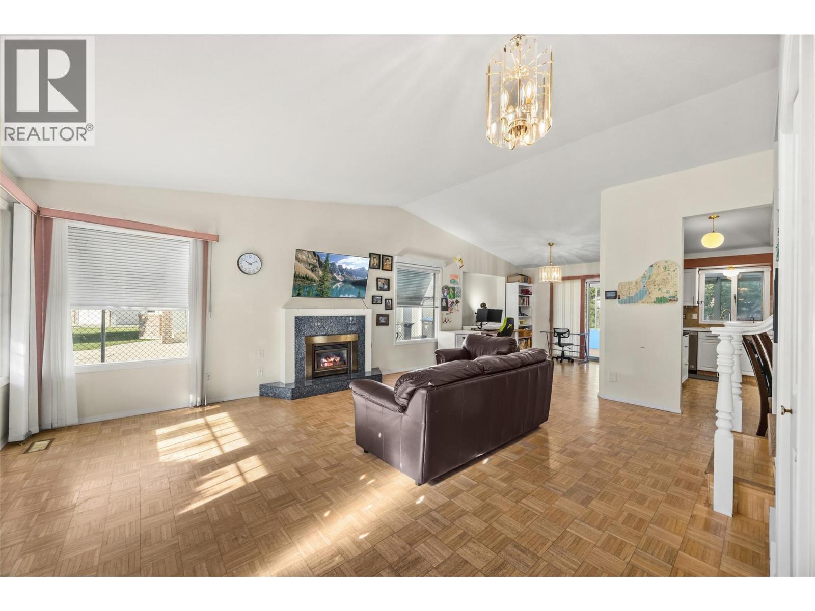 632 Southwind Drive, Kelowna, British Columbia V1W 3G1 - Photo 6 - 10401449