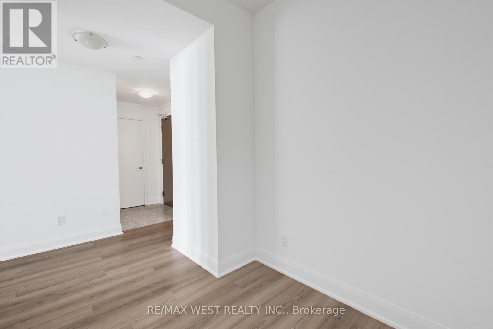 605 - 2900 Highway 7, Vaughan, Ontario  L4K 0G3 - Photo 11 - N13830586