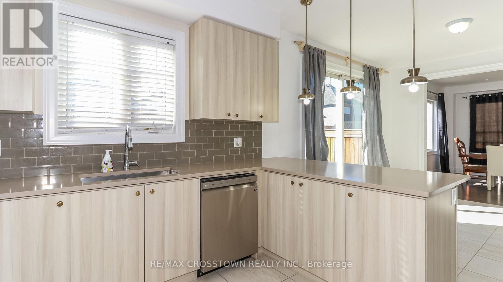 69 Morrison Avenue, New Tecumseth, Ontario  L9R 0H5 - Photo 15 - N13830622