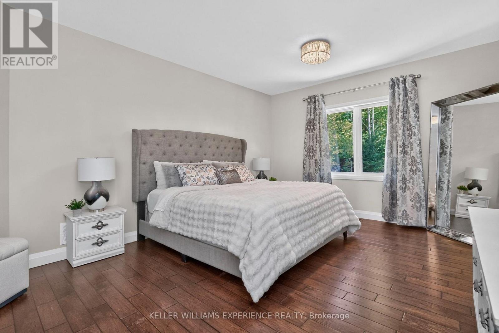 5 Loftus Road, Springwater, Ontario  L0L 2K0 - Photo 18 - S13830708