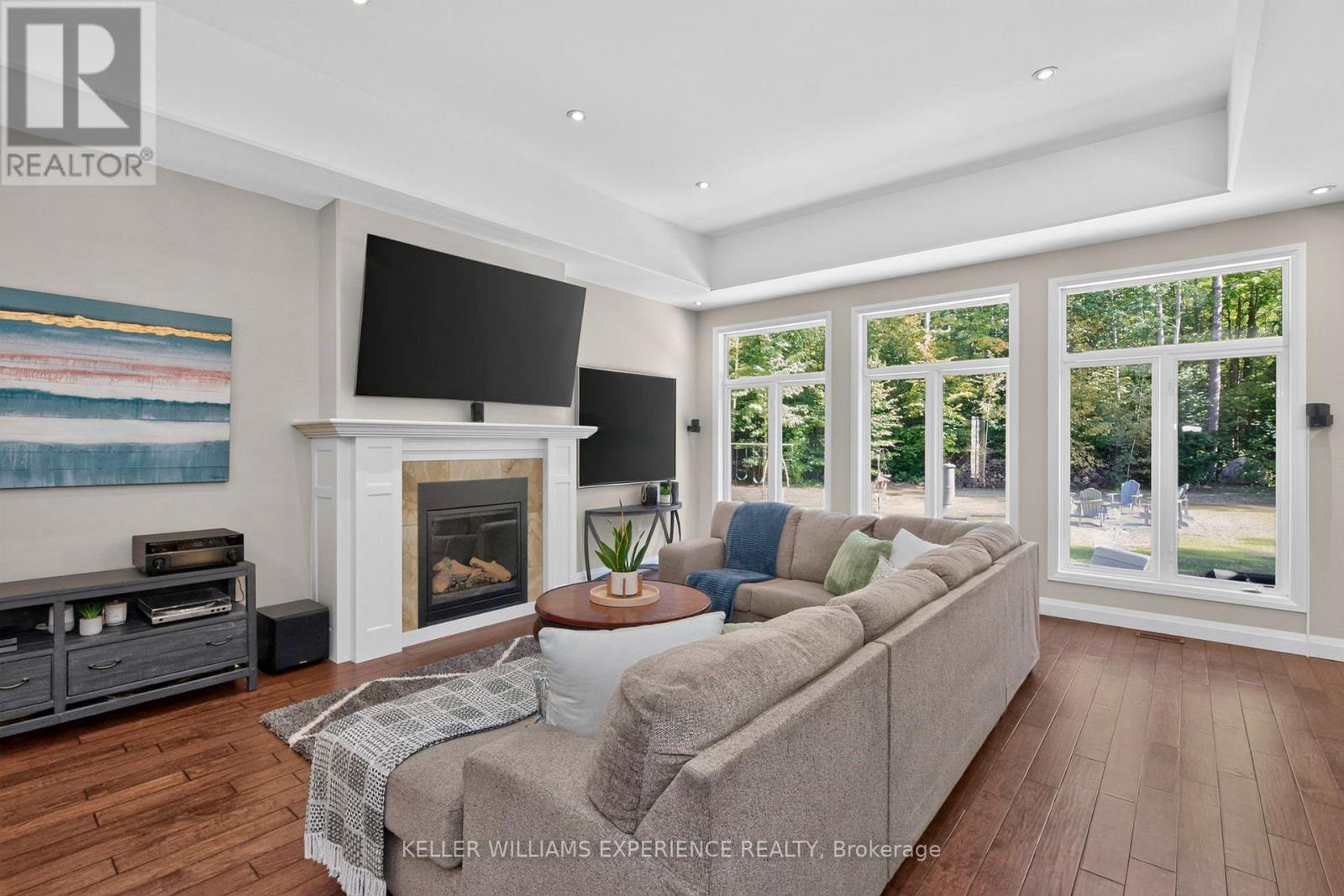 5 Loftus Road, Springwater, Ontario  L0L 2K0 - Photo 8 - S13830708