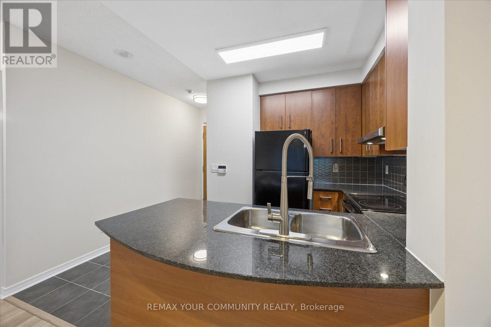 209 - 5500 Yonge Street, Toronto, Ontario  M2N 7L1 - Photo 10 - C13738976