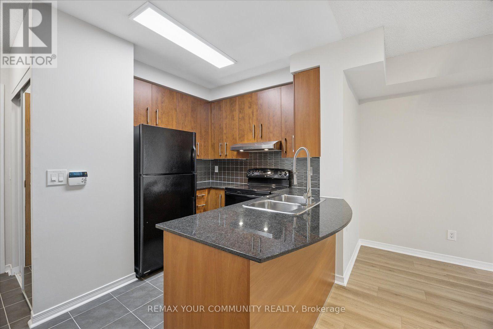 209 - 5500 Yonge Street, Toronto, Ontario  M2N 7L1 - Photo 9 - C13738976