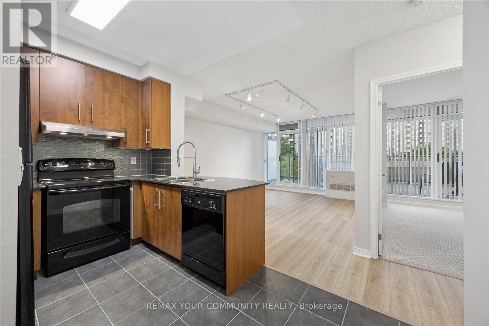 209 - 5500 Yonge Street, Toronto, Ontario  M2N 7L1 - Photo 7 - C13738976