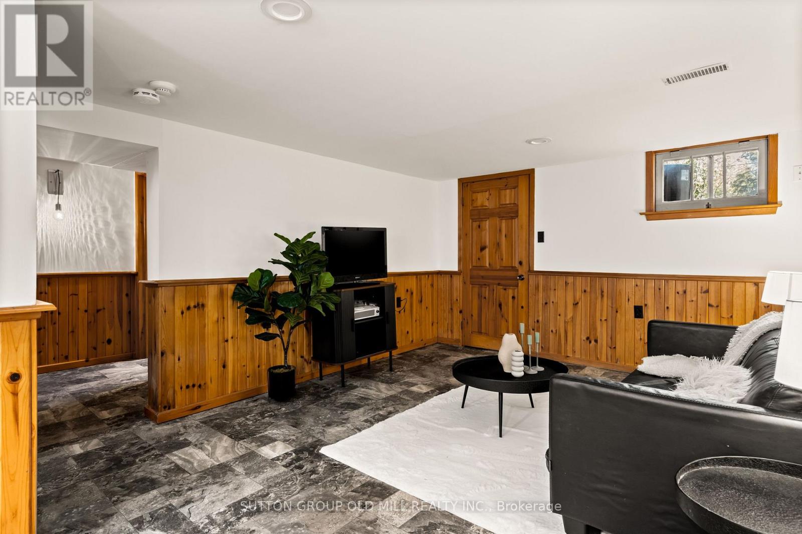 1372 Islington Avenue, Toronto, Ontario M9A 3K6 - Photo 30 - W13830658