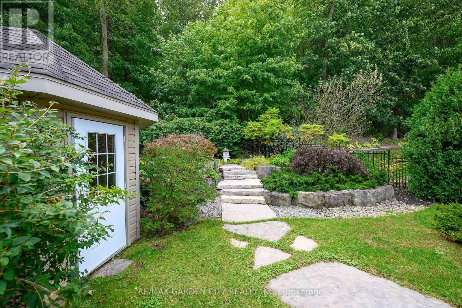 18 Heathcote Court, Grimsby, Ontario  L3M 0A6 - Photo 38 - X13830566