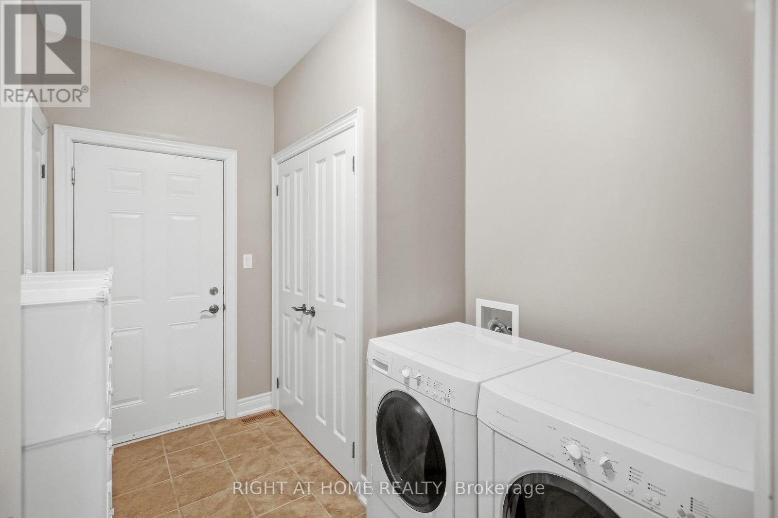 2206 Four Mile Creek Road, Niagara-On-The-Lake, Ontario  L0S 1J0 - Photo 26 - X13830582