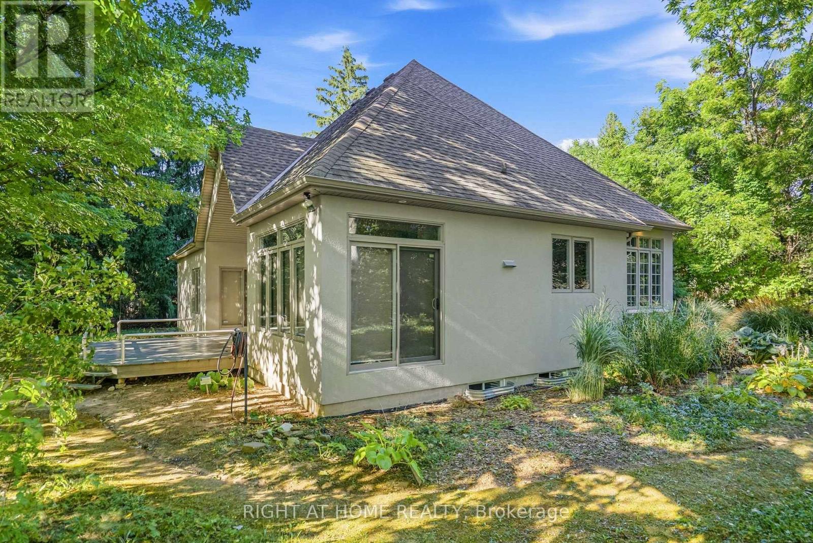 2206 Four Mile Creek Road, Niagara-On-The-Lake, Ontario  L0S 1J0 - Photo 5 - X13830582