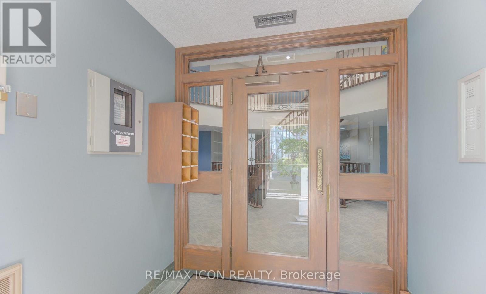 32 - 45 Blue Springs Drive, Waterloo, Ontario  N2J 4P1 - Photo 5 - X13830608