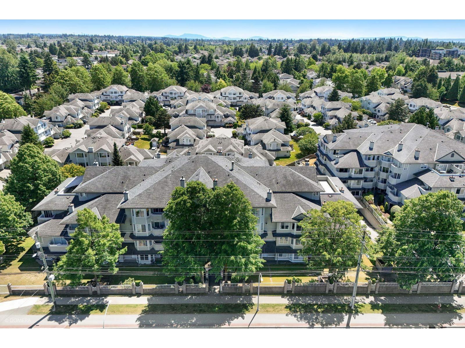406 12160 80 Avenue, Surrey, British Columbia  V3W 0V3 - Photo 2 - R3169521