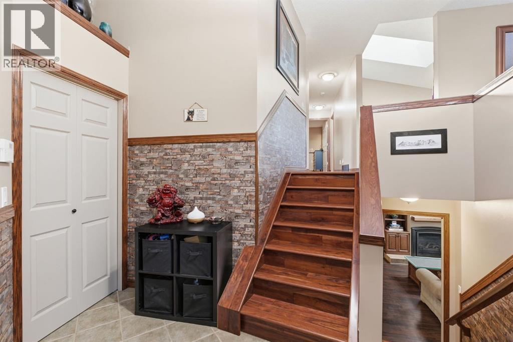 343 Sheep River Place, Okotoks, Alberta  T1S 1N7 - Photo 3 - A2346542