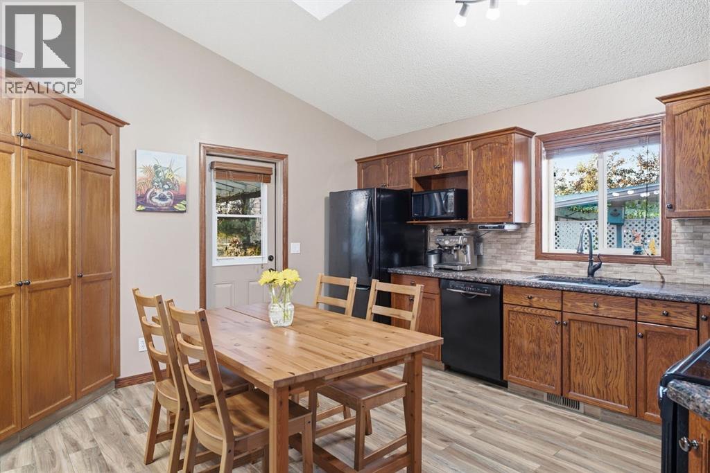 343 Sheep River Place, Okotoks, Alberta  T1S 1N7 - Photo 10 - A2346542