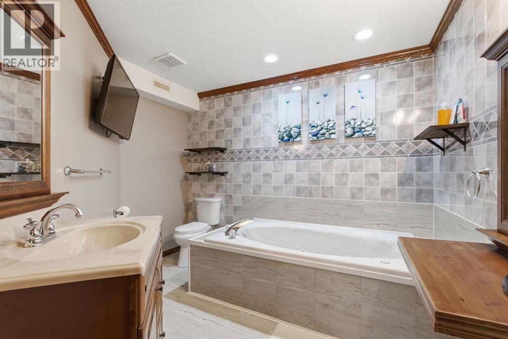 343 Sheep River Place, Okotoks, Alberta  T1S 1N7 - Photo 24 - A2346542