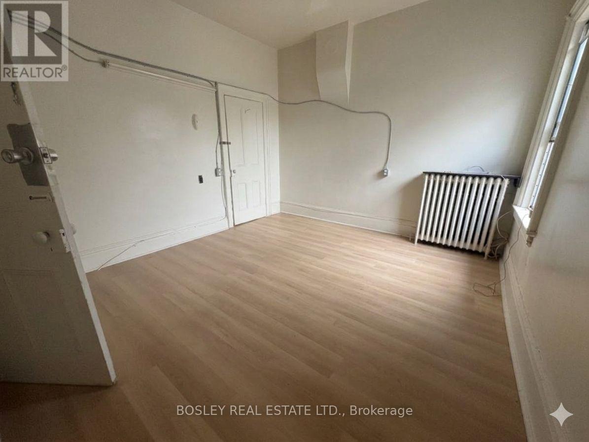 Upper - 14 D'arcy Street, Toronto, Ontario  M5T 1J7 - Photo 14 - C13774050