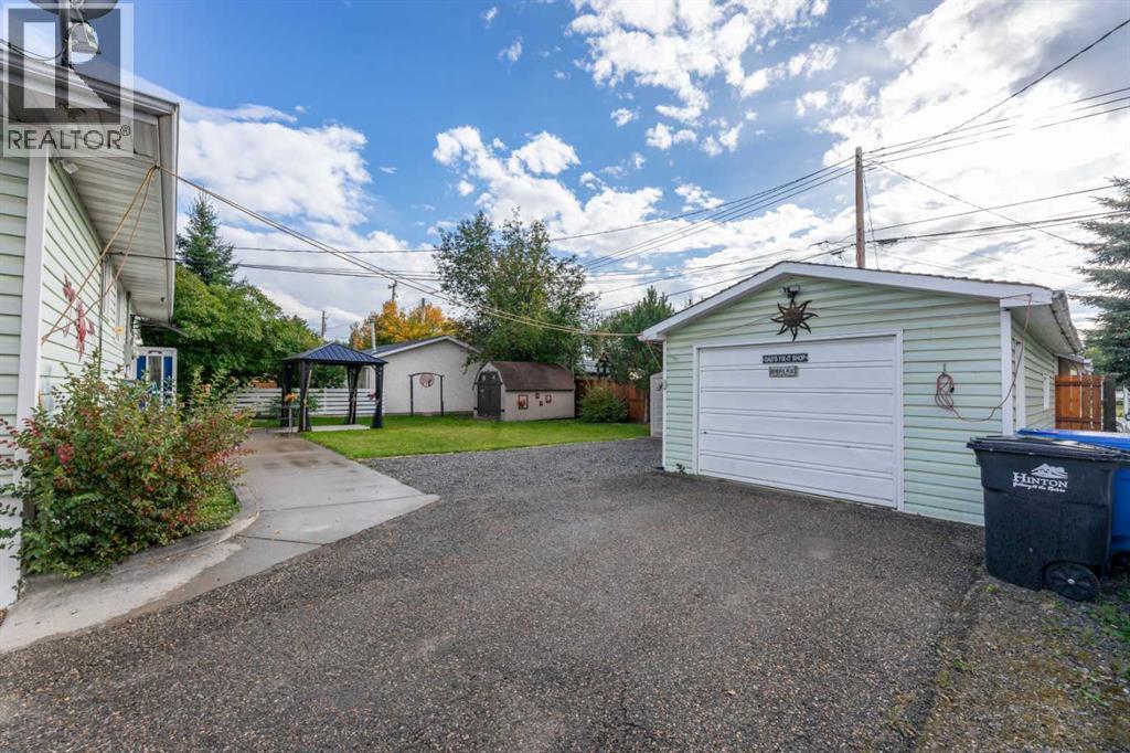 104 Fraser Street, Hinton, Alberta  T7V 1B7 - Photo 33 - A2348190