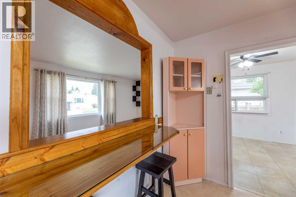104 Fraser Street, Hinton, Alberta  T7V 1B7 - Photo 6 - A2348190