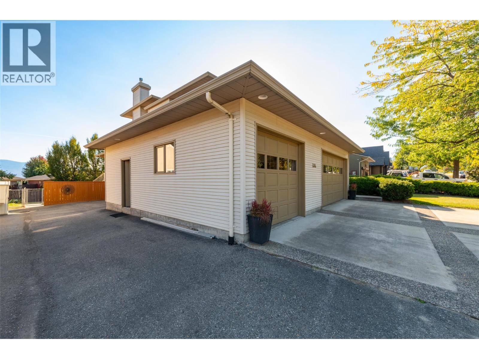 1385 Mountain Avenue, Kelowna, British Columbia  V1Y 7H3 - Photo 58 - 10401149