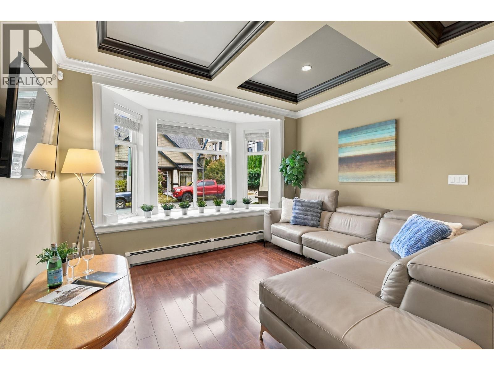 702 Grover Avenue, Coquitlam, British Columbia  V3J 3C6 - Photo 4 - R3169720
