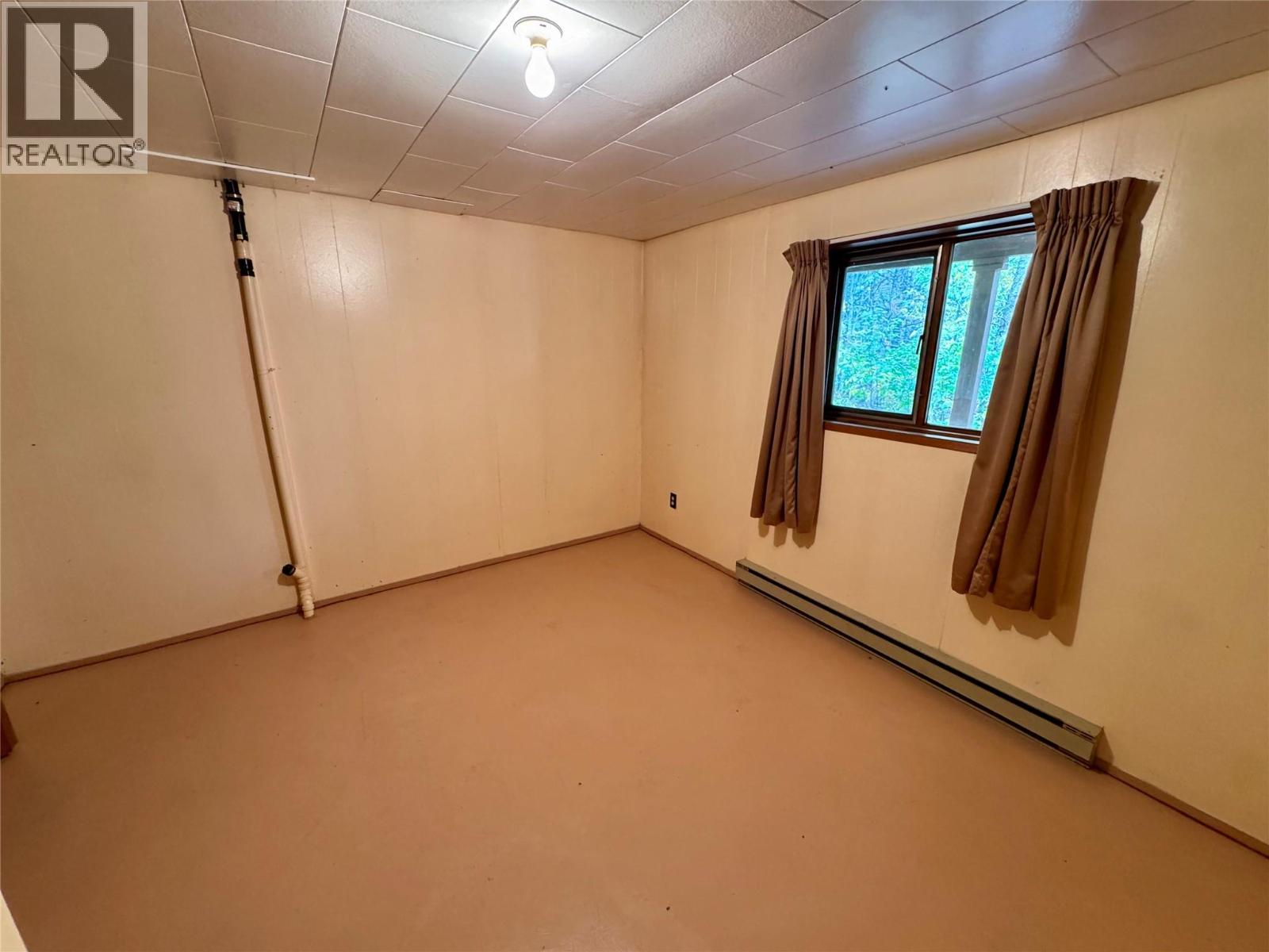 9209 Moffat Avenue, Wilmer, British Columbia  V0A 1K5 - Photo 25 - 10366233