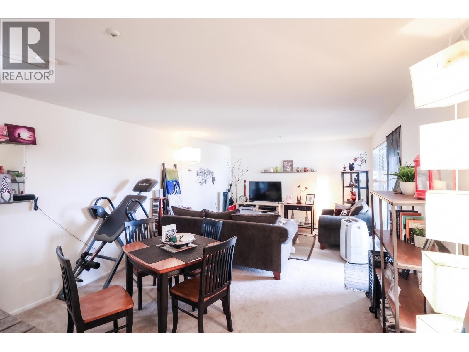 205 723 Twelfth Street, New Westminster, British Columbia  V3M 4J8 - Photo 2 - R3147816