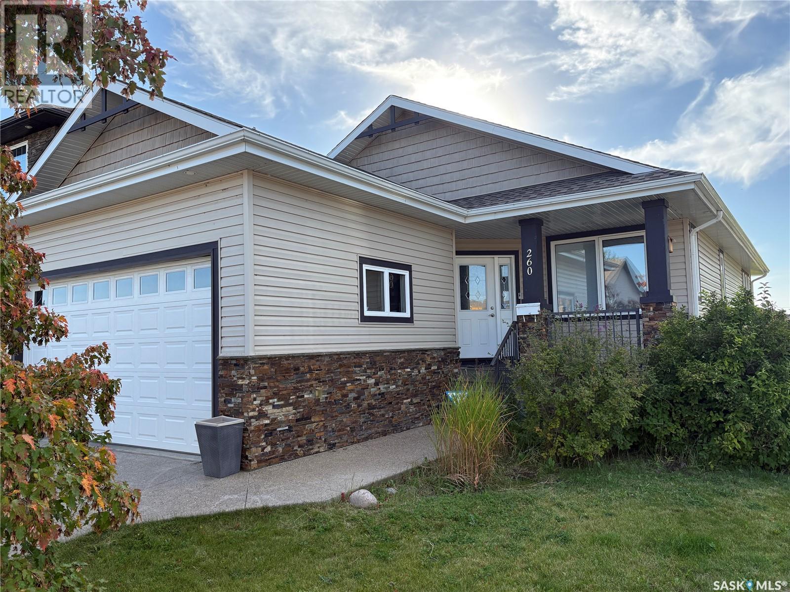 206 Thauberger Road N, Regina, Saskatchewan  S4Y 0C3 - Photo 1 - SK049611
