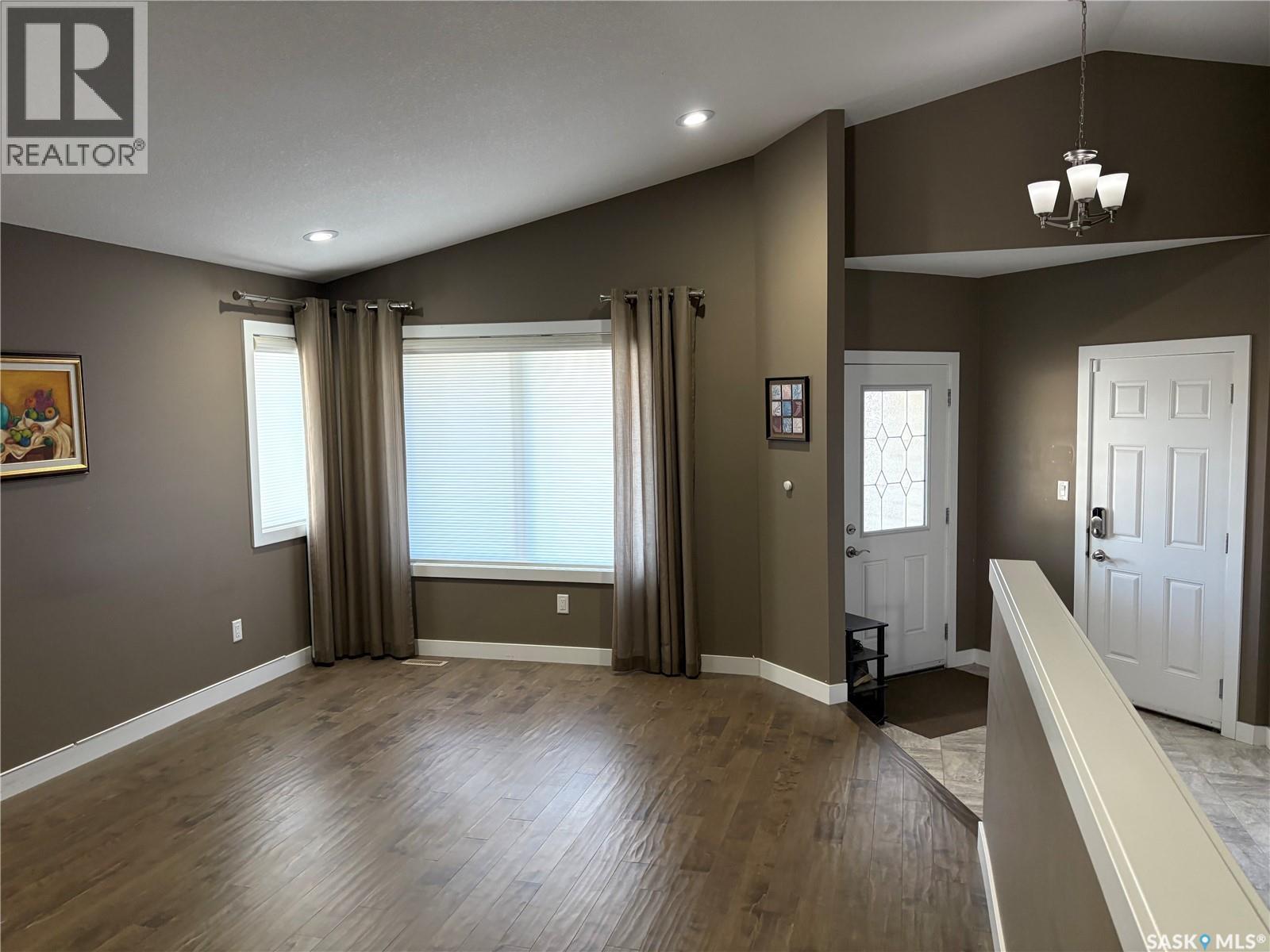 206 Thauberger Road N, Regina, Saskatchewan  S4Y 0C3 - Photo 7 - SK049611
